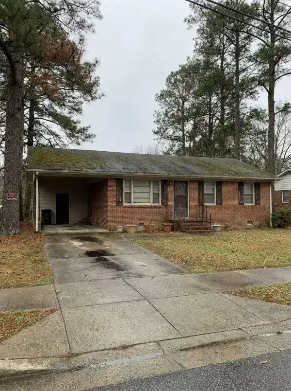 Behind on HOA Dues in NC? Sell Before Liens Stack Up